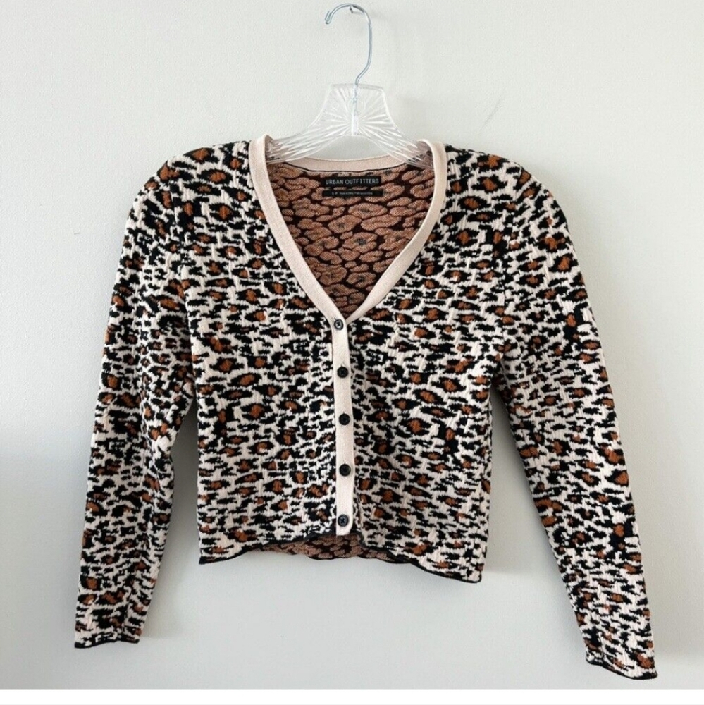 Urban Outfitters Chocolate Black Leopard Animal Print Cropped Cardigan Fall